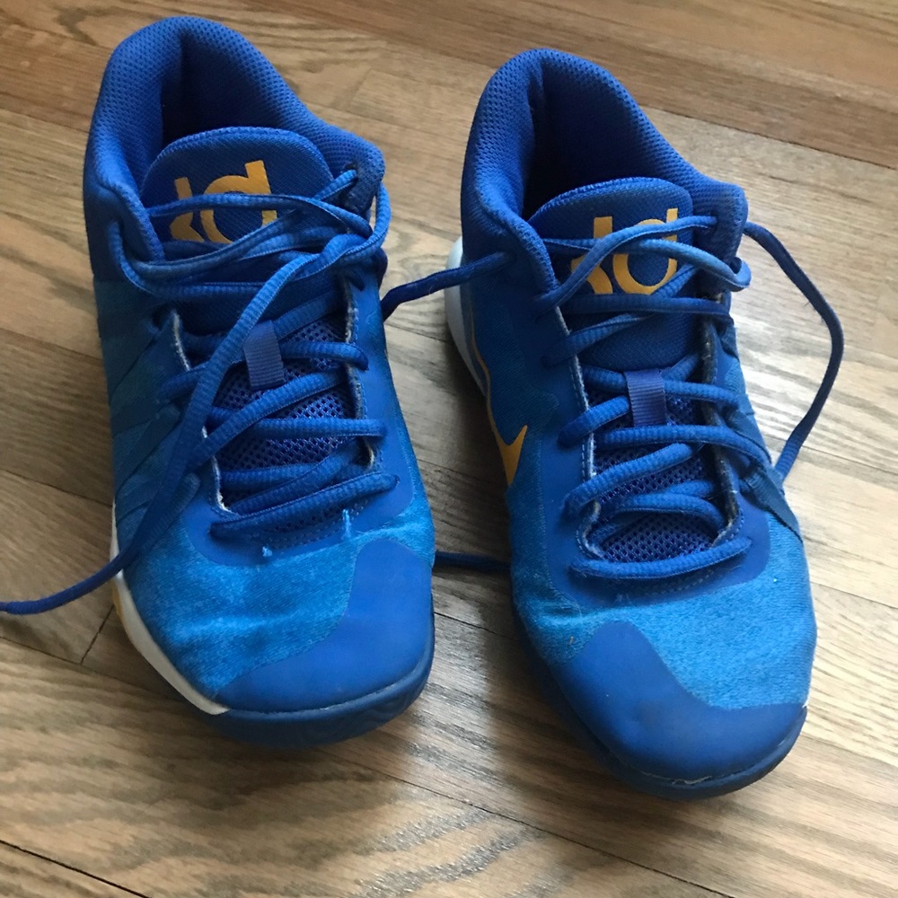 Blue nike boys sneakers